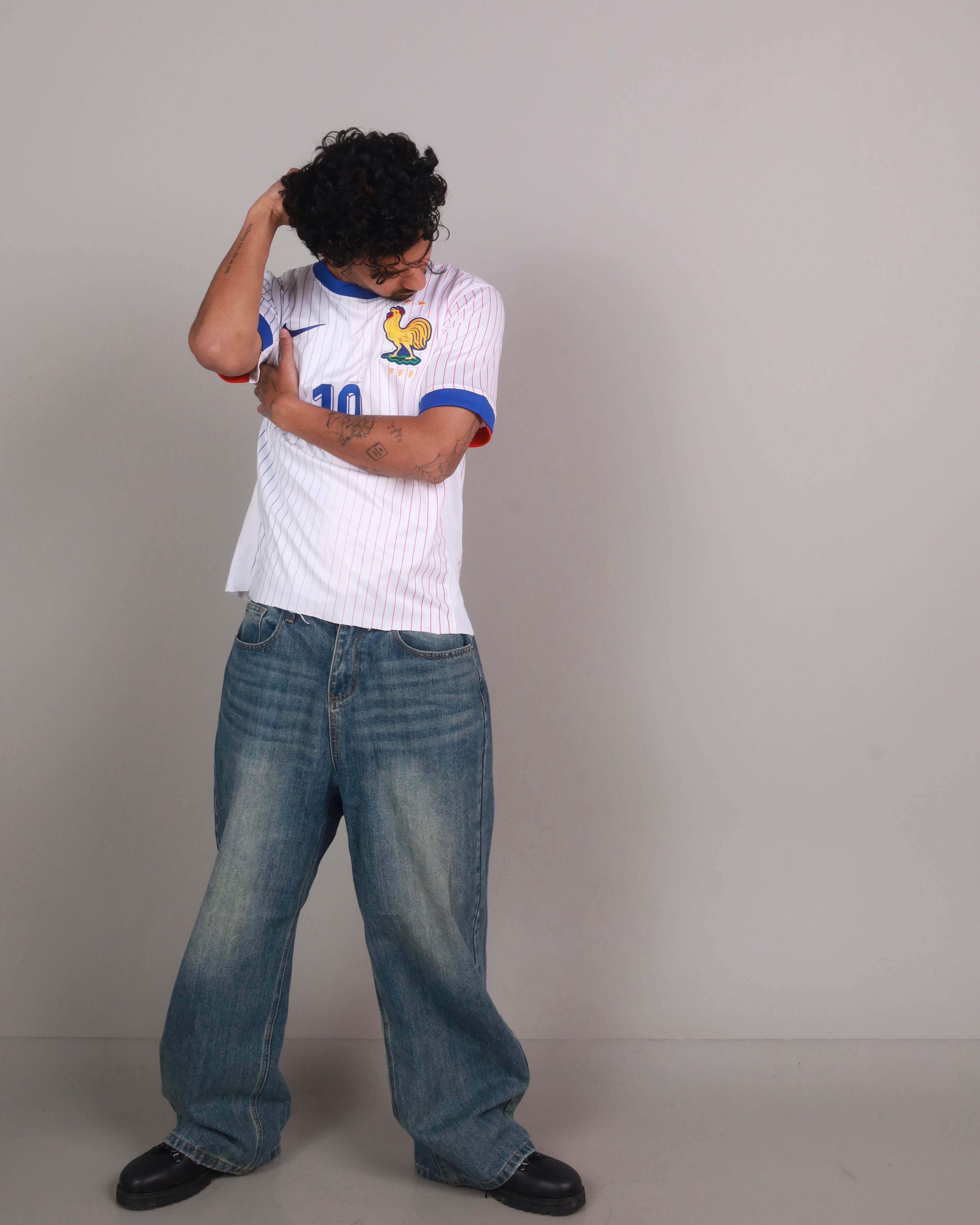 Distressed Denim Jeans V1